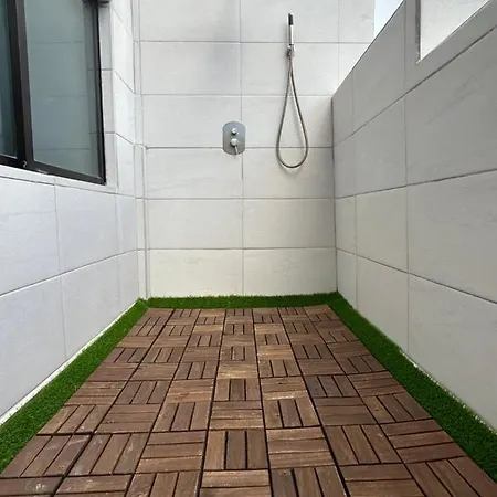 Enzo Апартаменти